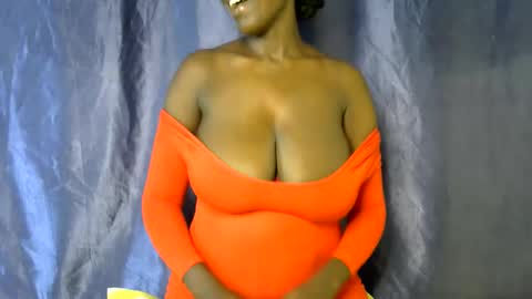 Snapshot of malaika_musa chatting on 29, 5, 2026 malaika_musa online show from 29, 5, 2026
