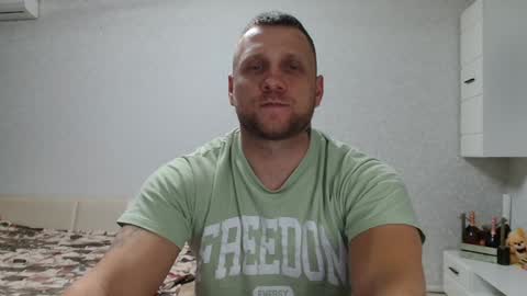 Snapshot of malchyshka chatting on 13, 12, 2024 malchyshka online show from 13, 12, 2024