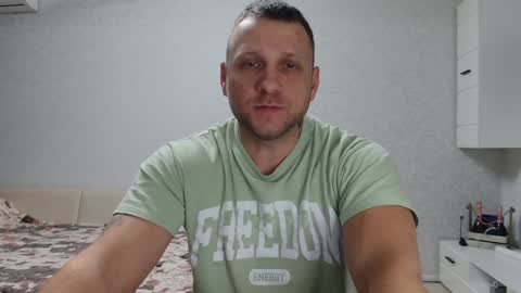 Snapshot of malchyshka chatting on 16, 12, 2024 malchyshka online show from 16, 12, 2024