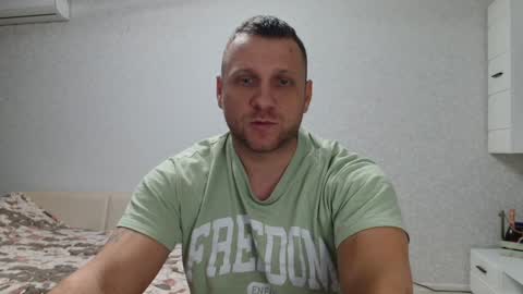 Snapshot of malchyshka chatting on 17, 12, 2024 malchyshka online show from 17, 12, 2024