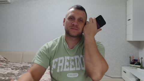 Snapshot of malchyshka chatting on 17, 12, 2024 malchyshka online show from 17, 12, 2024