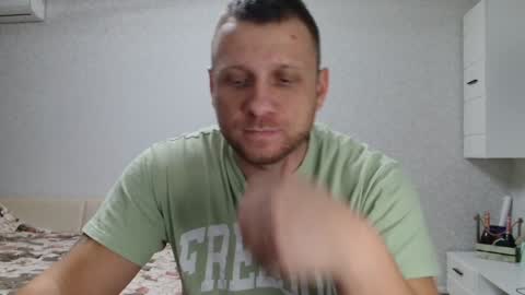 Snapshot of malchyshka chatting on 19, 12, 2024 malchyshka online show from 19, 12, 2024