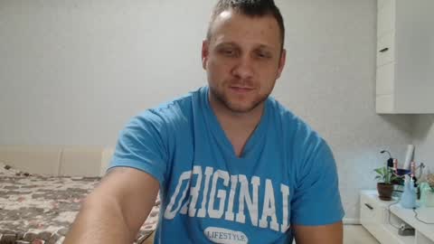 Snapshot of malchyshka chatting on 25, 12, 2024 malchyshka online show from 25, 12, 2024