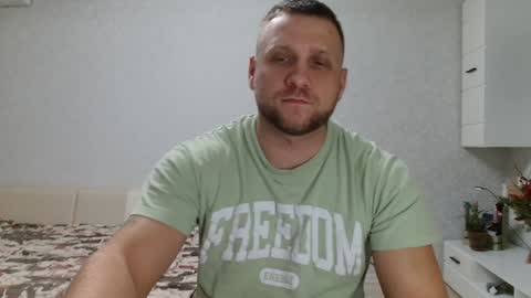 Snapshot of malchyshka chatting on 5, 1, 2025 malchyshka online show from 5, 1, 2025