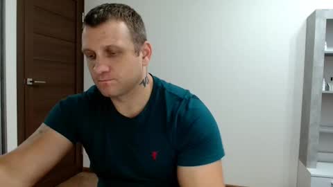 Snapshot of malchyshka chatting on 14, 10, 2025 malchyshka online show from 14, 10, 2025