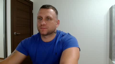 Snapshot of malchyshka chatting on 25, 10, 2025 malchyshka online show from 25, 10, 2025