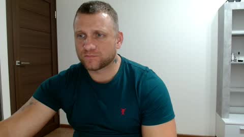 Snapshot of malchyshka chatting on 28, 10, 2025 malchyshka online show from 28, 10, 2025