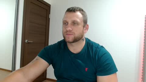 Snapshot of malchyshka chatting on 20, 11, 2025 malchyshka online show from 20, 11, 2025
