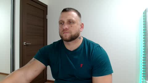 Snapshot of malchyshka chatting on 3, 12, 2025 malchyshka online show from 3, 12, 2025