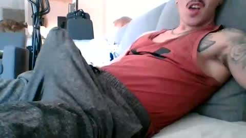 Snapshot of malemuscle11 chatting on 5, 2, 2025 Men online show from 5, 2, 2025