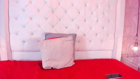 Malika soleil  online show from 24, 2, 2026