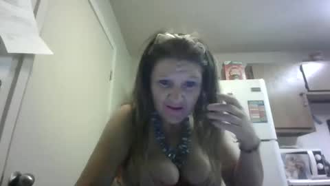 Snapshot of malinda702 chatting on 29, 12, 2024 malinda702 online show from 29, 12, 2024