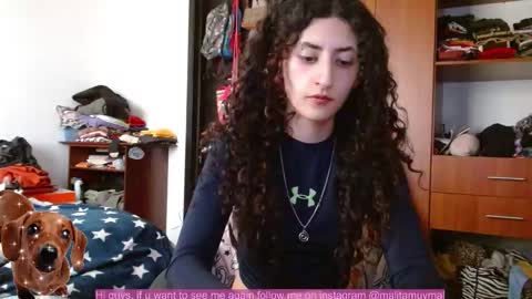 Snapshot of malitamuymal22 chatting on 17, 9, 2025 Malita online show from 17, 9, 2025