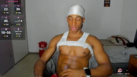 Snapshot of malkongarcia chatting on 10, 10, 2025 malkongarcia online show from 10, 10, 2025