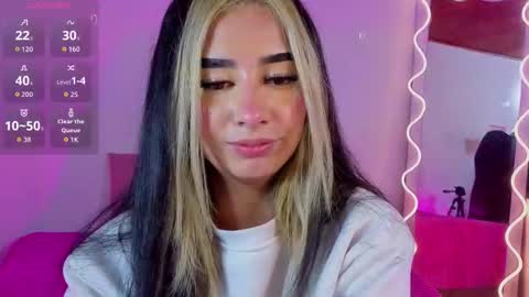 Malory  online show from 19, 11, 2025