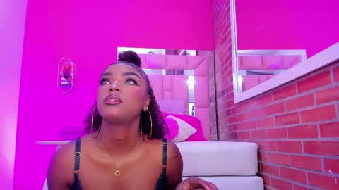 Snapshot of malu_hot69 chatting on 27, 5, 2026 Malu online show from 27, 5, 2026