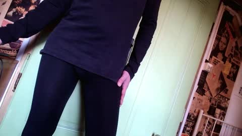 Snapshot of malvinkasen chatting on 18, 11, 2025 Anamalenka online show from 18, 11, 2025