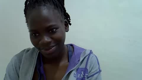 Snapshot of mamichula42 chatting on 2, 10, 2025 mamichula42 online show from 2, 10, 2025