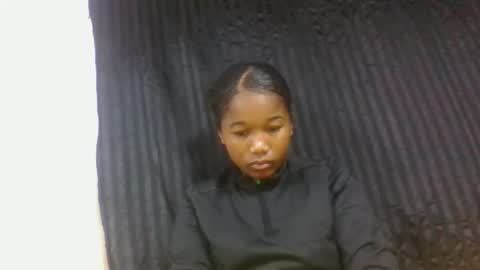 Snapshot of mamieriela chatting on 12, 2, 2026 mamieriela online show from 12, 2, 2026