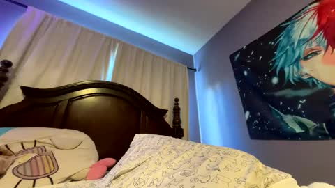 Snapshot of mamitwishy chatting on 26, 9, 2025 Mami Twishy online show from 26, 9, 2025