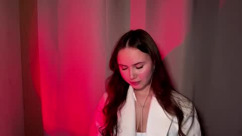 Mia Davis online show from 26, 2, 2026