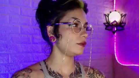 Snapshot of mamushka_ chatting on 10, 9, 2025 online show from 10, 9, 2025