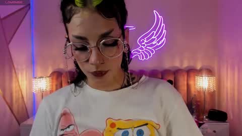 Snapshot of mamushka_ chatting on 17, 9, 2025 online show from 17, 9, 2025