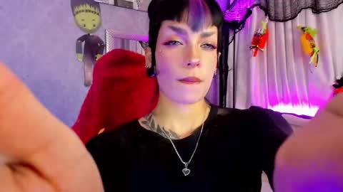 Snapshot of mamushka_ chatting on 24, 10, 2025 online show from 24, 10, 2025