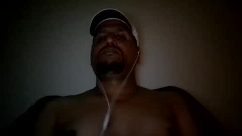 Snapshot of man_new chatting on 8, 2, 2025 Man new online show from 8, 2, 2025