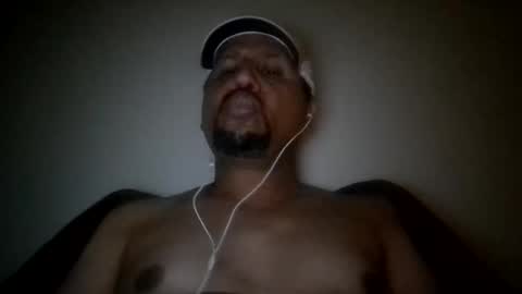 Snapshot of man_new chatting on 11, 10, 2025 Man new online show from 11, 10, 2025