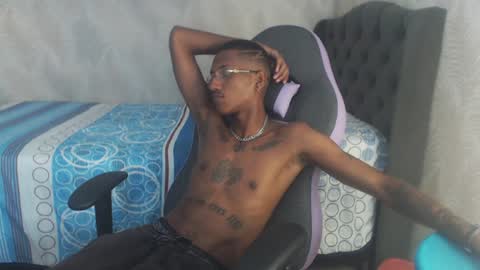 man_san11 online show from 8, 1, 2025