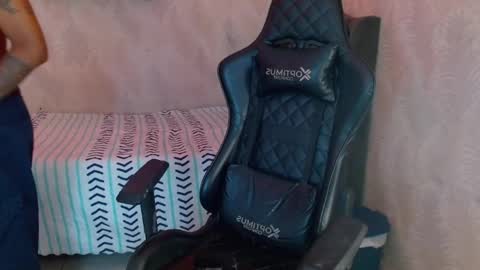 man_san11 online show from 15, 9, 2025