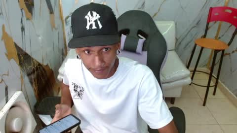 man_sant11 online show from 4, 4, 2026