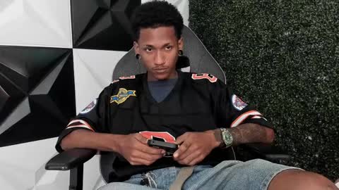 man_sant11 online show from 11, 4, 2026