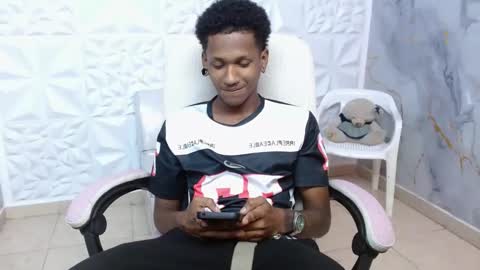 man_sant11 online show from 13, 4, 2026