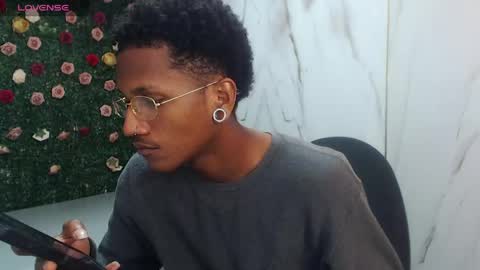 man_sant11 online show from 18, 4, 2026