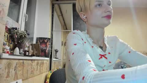 Snapshot of mandyshine chatting on 19, 9, 2025 Mandy online show from 19, 9, 2025