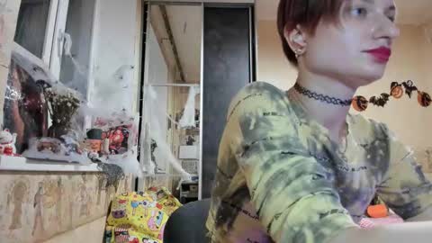 Snapshot of mandyshine chatting on 15, 10, 2025 Mandy online show from 15, 10, 2025