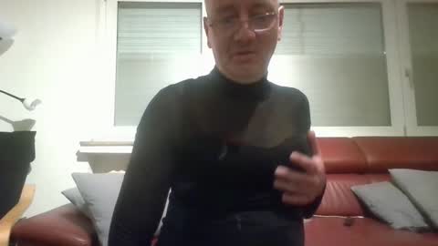 mandywinger online show from 3, 3, 2025