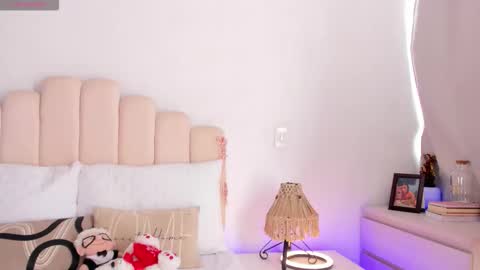   online show from 9, 11, 2025