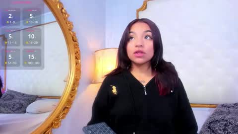 manelyk_evanss online show from 12, 11, 2025