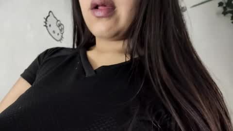 Snapshot of mango0pixie chatting on 27, 2, 2025 Gisselle online show from 27, 2, 2025