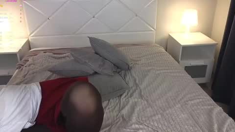 manic_pixie_ online show from 26, 2, 2025