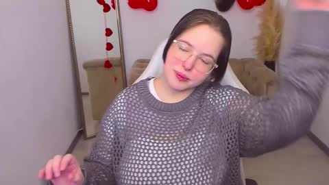 manic_pixie_ online show from 11, 2, 2026