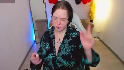 manic_pixie_ online show from 12, 2, 2026