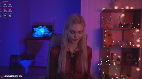 Snapshot of manifreyja chatting on 1, 2, 2025 Amelie online show from 1, 2, 2025