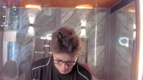 Snapshot of manson_and_zoe chatting on 26, 6, 2026 Manson and Zoe online show from 26, 6, 2026