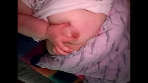 Snapshot of mantagirl chatting on 14, 11, 2025 mantagirl online show from 14, 11, 2025