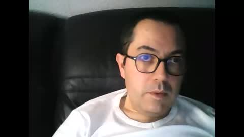 Snapshot of manu5933 chatting on 4, 1, 2025 manu5933 online show from 4, 1, 2025