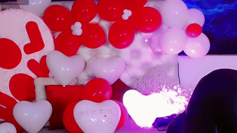 Manuela Kingsley online show from 14, 2, 2025